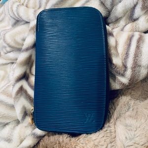Turquoise Epi Wallet